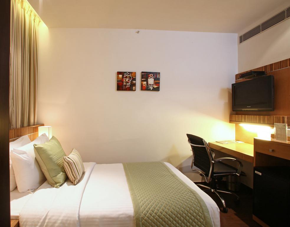 Shervani Nehru Place Nowe Delhi Pokój zdjęcie