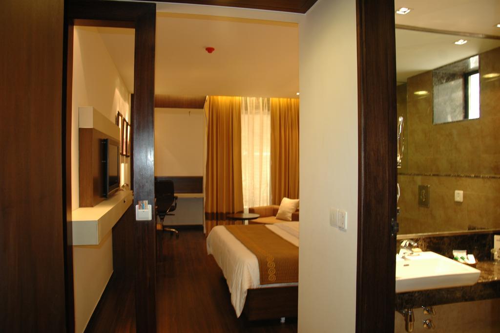 Shervani Nehru Place Nowe Delhi Zewnętrze zdjęcie