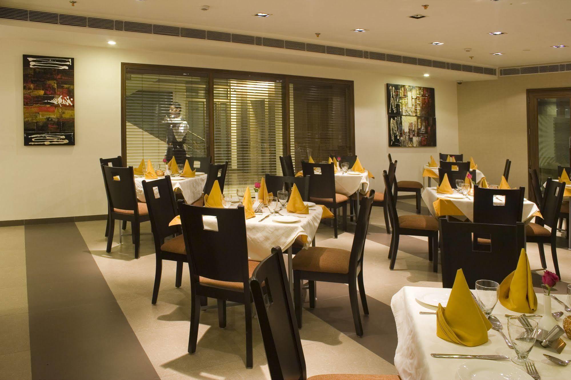 Shervani Nehru Place Nowe Delhi Zewnętrze zdjęcie